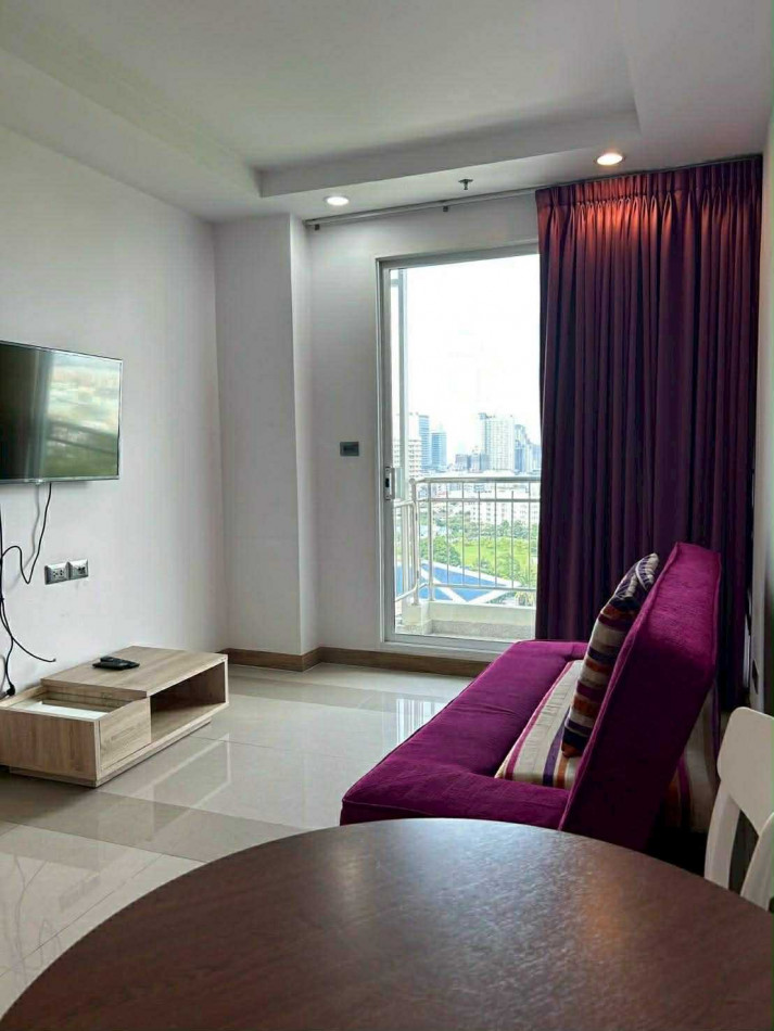 Condo for rent, Supalai Wellington, 48 sq m, near MRT Cultural Center.