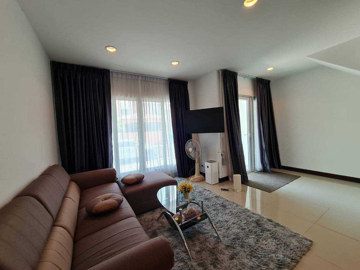 ขายทาวน์โฮม หมู่บ้าน ดิ อิเธอโน่ 174 ตร.ม. ใกล้ โรงพยาบาลเสรีรักษ์ ขายทาวน์โฮม หมู่บ้าน ดิ อิเธอโน่ 174 ตร.ม. ใกล้ โรงพยาบาลเสรีรักษ์