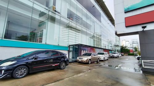 พื้นที่ขนาดใหญ่ เหมาะสำหรับทำสำนักงานใหญ่หรือโชว์รูม 380-4,500 ตรม. ติดถนนรัชดาภิเษก