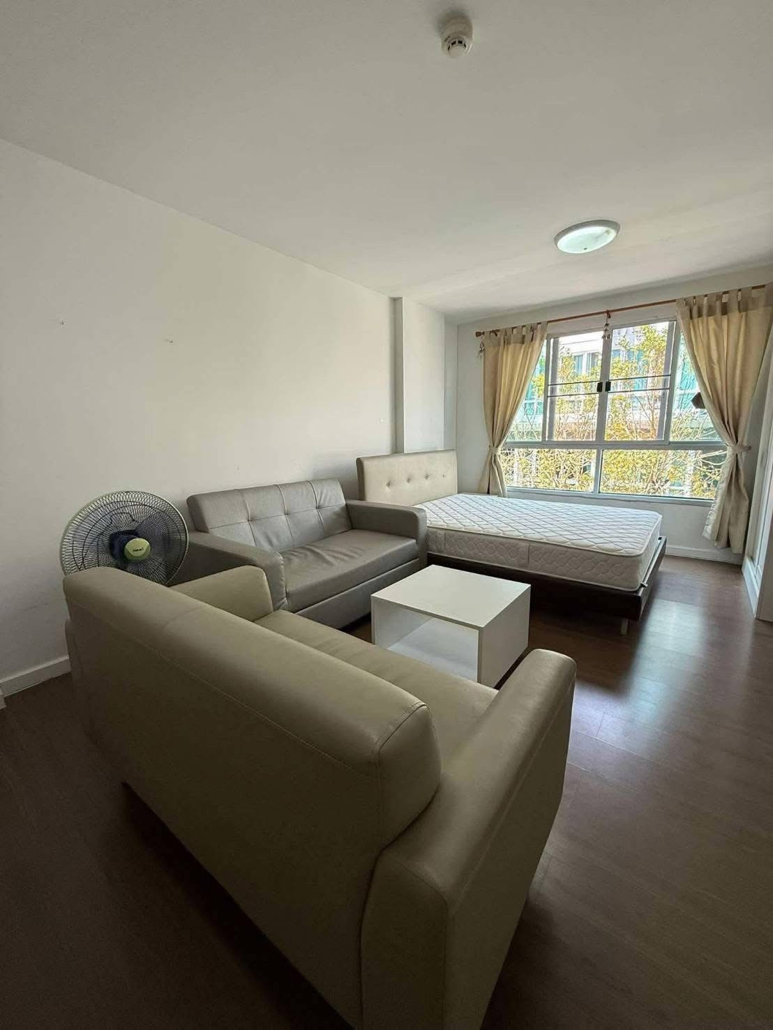 For rent: D condo campus Resort, room size 34 sq m., 4th floor, Building A. For rent: D condo campus Resort, room size 34 sq m., 4th floor, Building A.