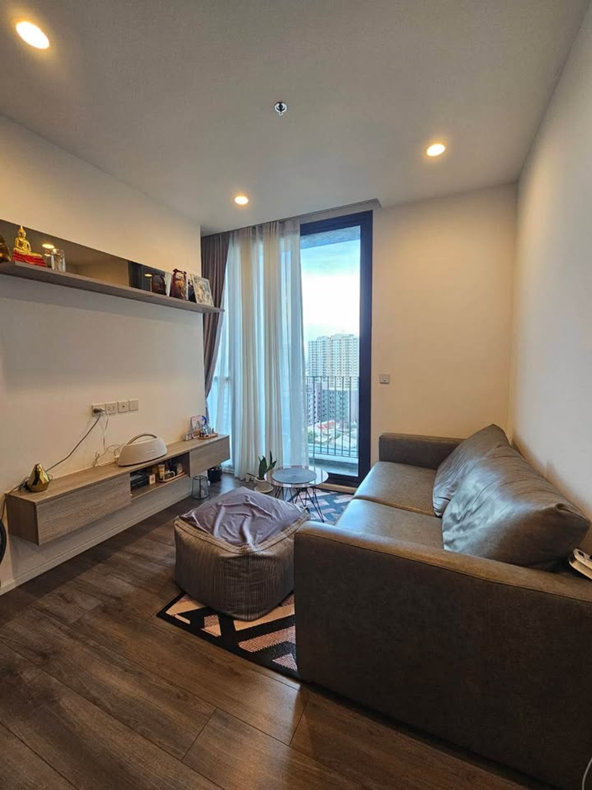 Condo for sale Whizdom Essence price 8,990,000 baht [MKsr260209]