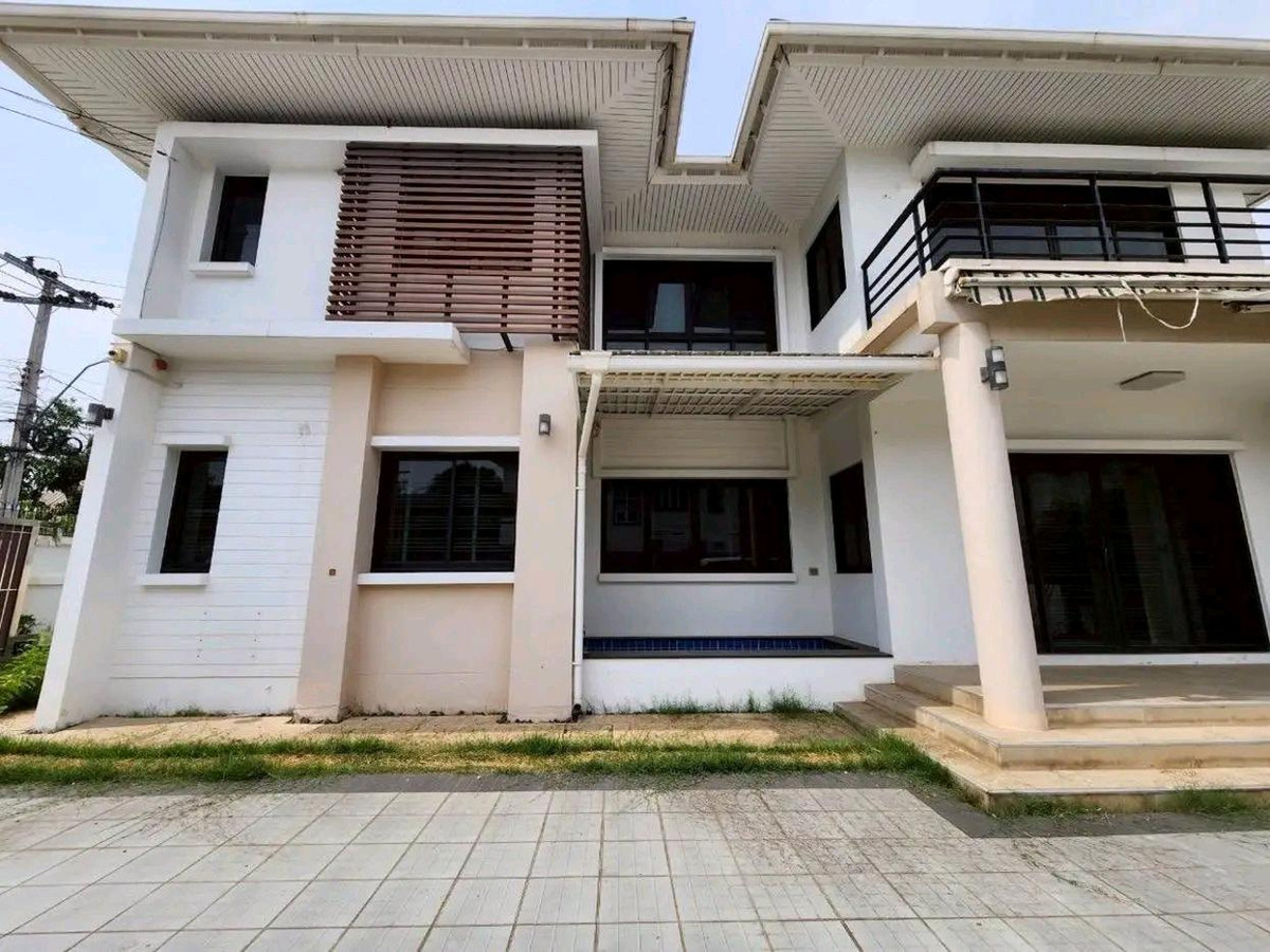 For Sale: Corner Detached House, Prime Location, Beginning of Soi Senanikom 1, Chatuchak  – รูปที่ 2
