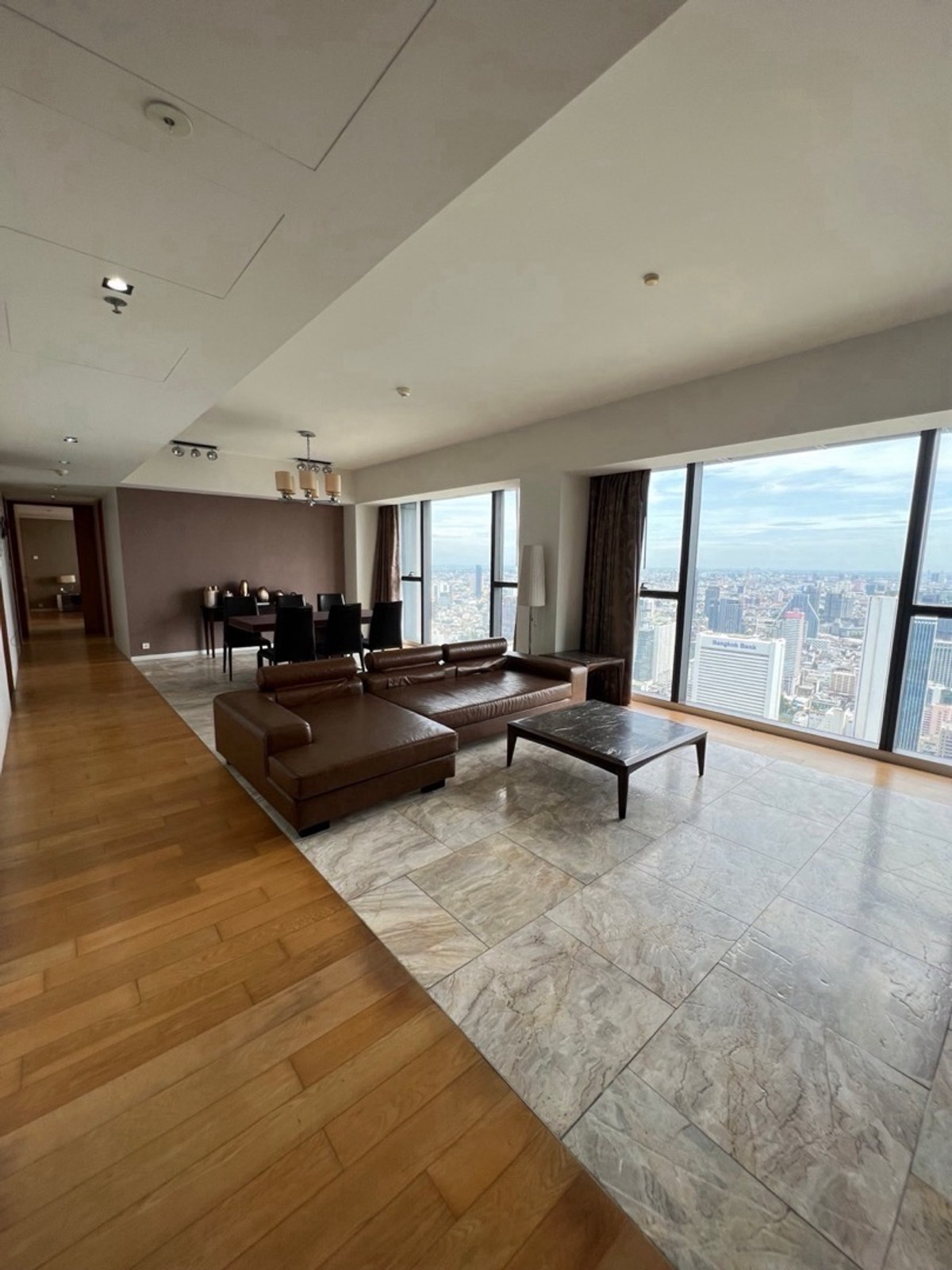 The Met 3b3b 192sqm 120k The Met 3b3b 192sqm 120k