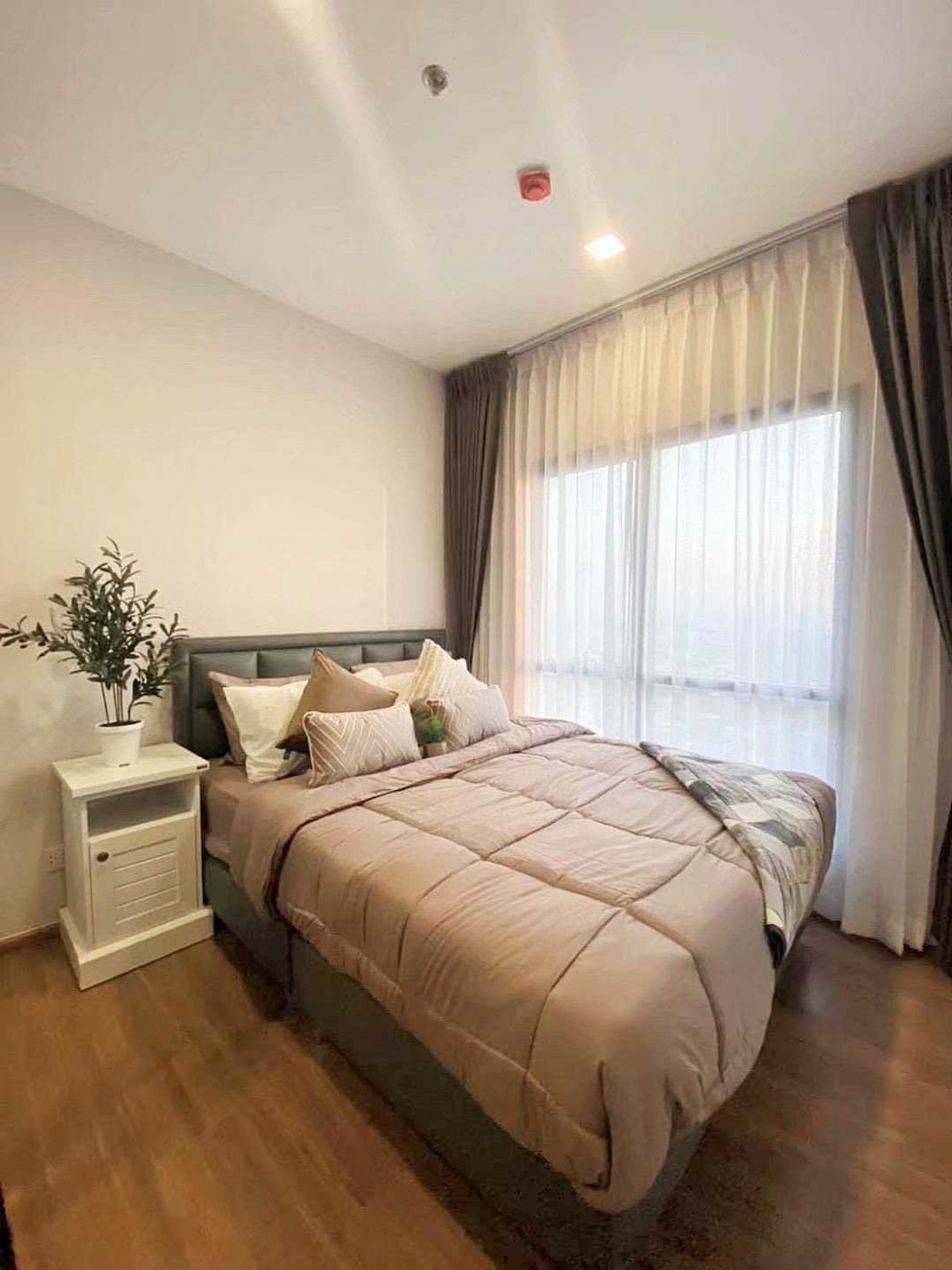 Condo for Sale: Metris Rama 9-Ramkhamhaeng 30.62 sqm, Near ARL Ramkhamhaeng Condo for Sale: Metris Rama 9-Ramkhamhaeng 30.62 sqm, Near ARL Ramkhamhaeng