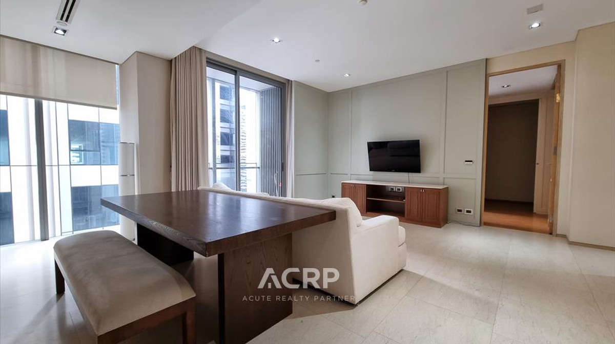 ✨ Luxury Condo for Sale with Tenant – Saladaeng Residences ✨ in Silom area. Near BTS Saladaeng ✨ Luxury Condo for Sale with Tenant – Saladaeng Residences ✨ in Silom area. Near BTS Saladaeng