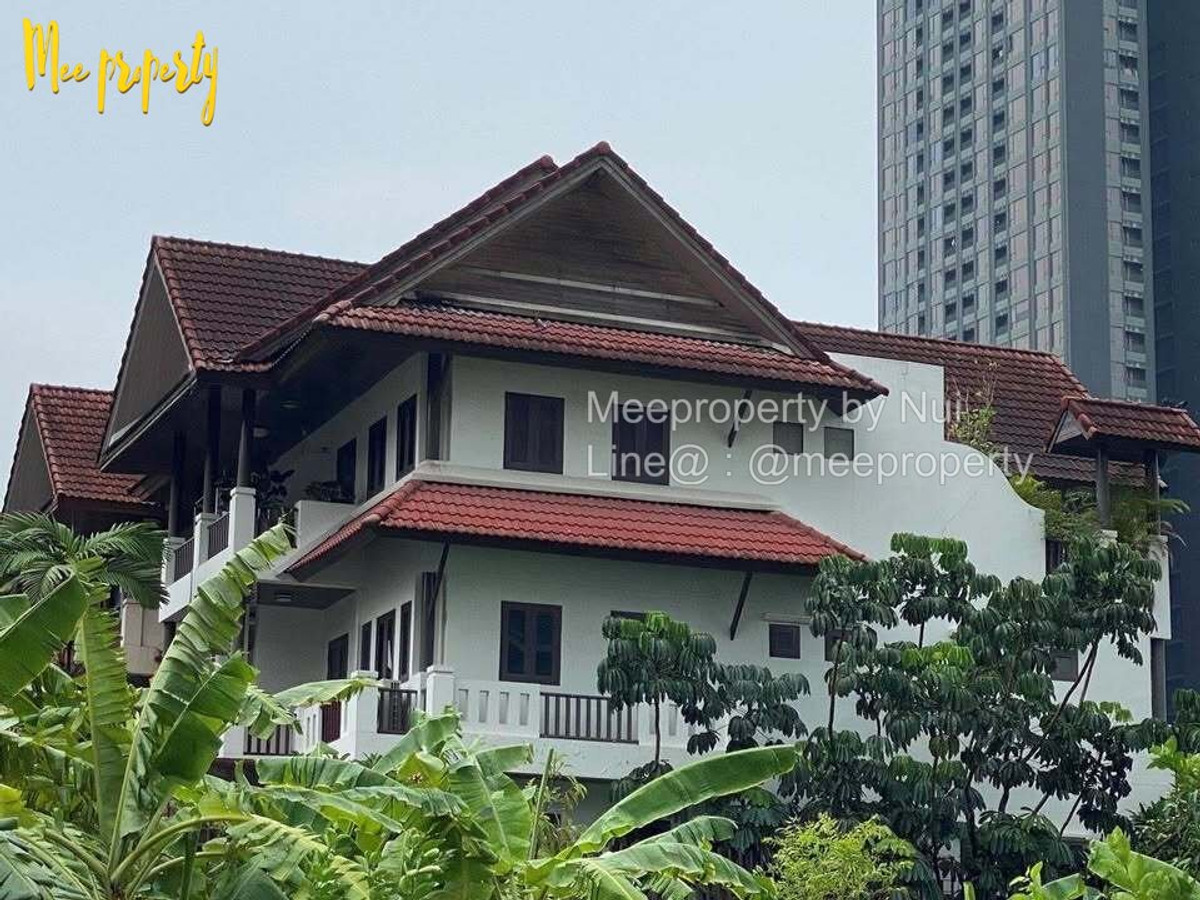 #ขายด่วน! Luxury Townhouse #หลังมุม โครงการ Villa 49 Housing  – สุขุมวิท 49/13 ขนาด 46 ตร.วา  พื้นที่ใช้สอย 474 ตร.ม.  ME-242