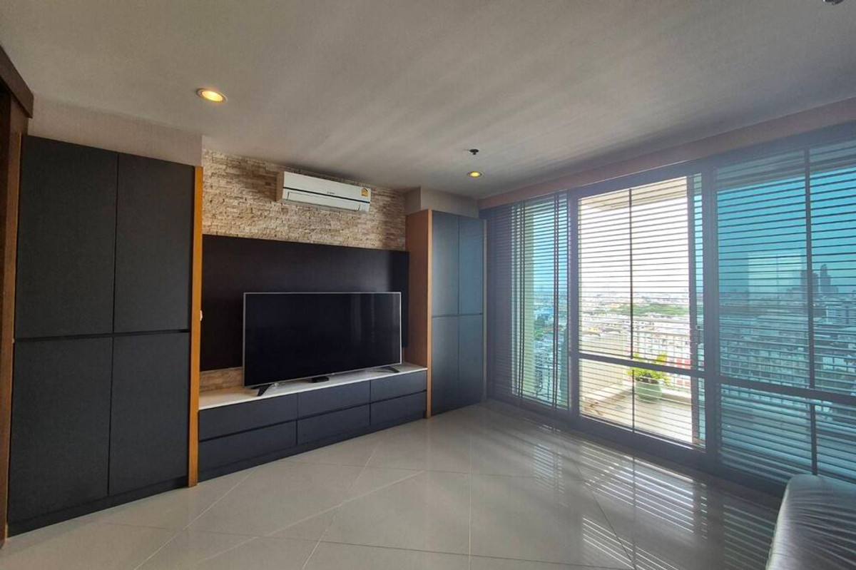 🔥 For Sale  !! nice view, corner room, Rare item!! 🔥 Code C20260200008..........The Empire Place, 2 bedroom, 2 bathroom, high floor 11++, furnished, Special Deal!!📣📣