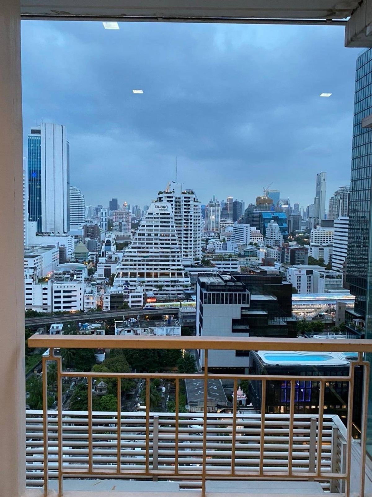 Ivy Sathorn 2b2b 80sqm 32k