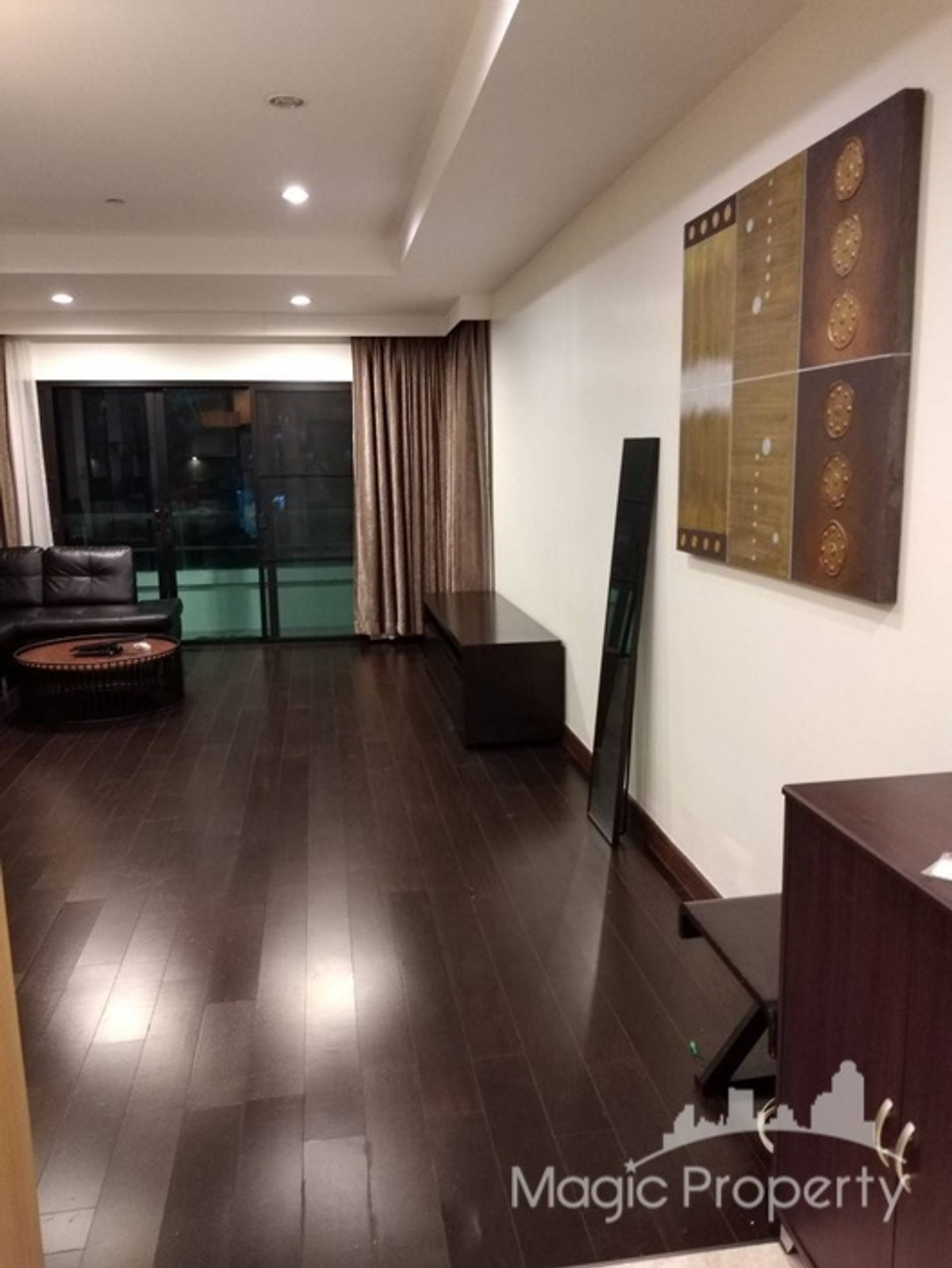 ขาย 2 ห้องนอน ในสาทร การ์เด้น คอนโดมิเนียม ถนนสาทร แขวงทุ่งมหาเมฆ เขตสาทร กรุงเทพมหานคร – รูปที่ 3