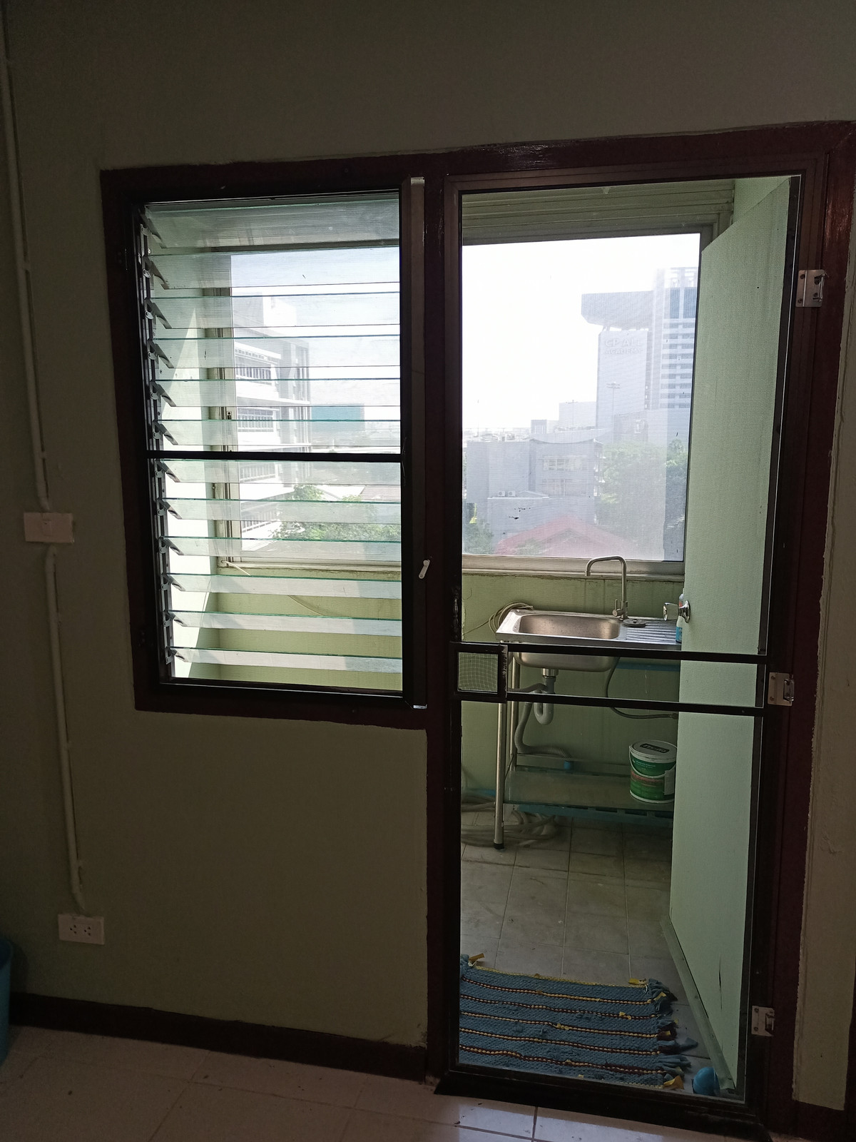 ROYAL CONDO ใกล้รถไฟฟ้าสีชมพู – รูปที่ 4