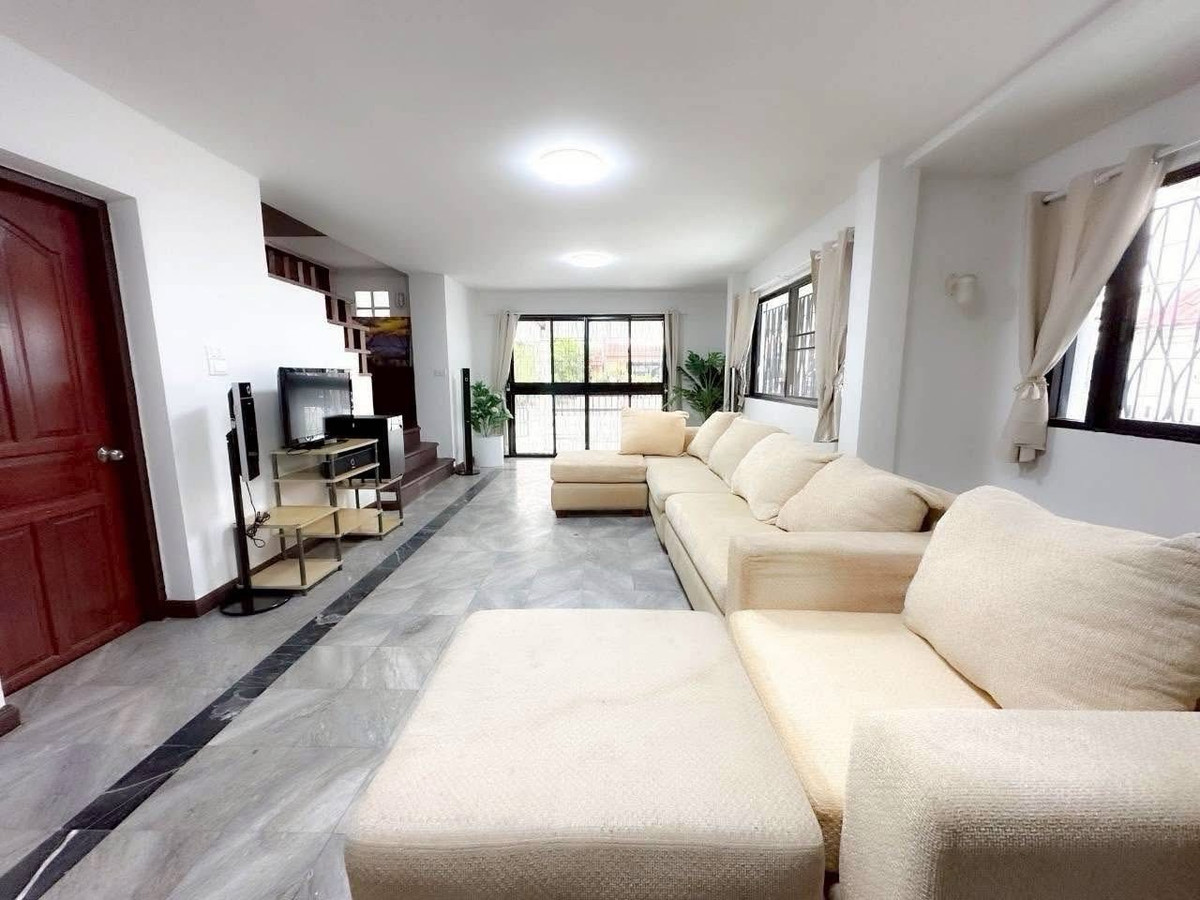 บ้านแฝด 4 ชั้น @หมู่บ้าน Home Avenue 🏡 บ้านพร้อมเข้าอยู่ 👍 (5 ห้องนอน 5 ห้องน้ำ)🐶 Pet Friendly 🐈 เลี้ยงสัตว์ได้ – รูปที่ 2