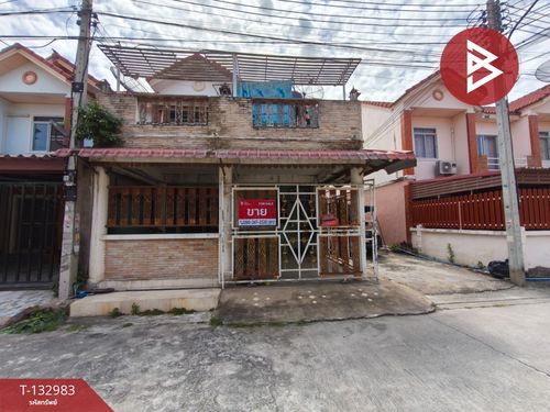 Townhouse for sale Siwarat Village 10, Bang Khaem, Nakhon Pathom, ready to move in.
