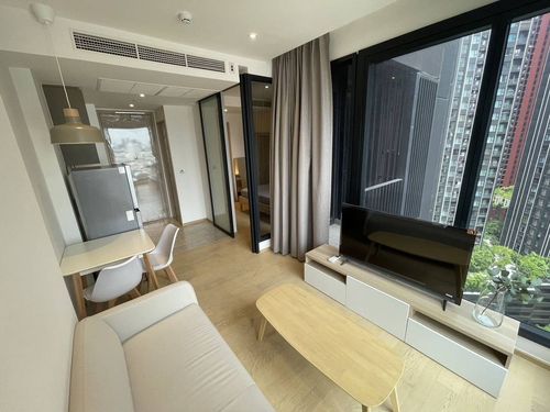 Ashton Asoke-Rama 9 Condo for RENT  ** Ashton Asoke - Rama 9  ห้องกว้าง 35 ตรม. 1 นอน 1 น้ำ พร้อมอยู่@ 28,000 บาท โทรด่วน 096-2615656  ห้องกว้าง 35 ตรม. 1 นอน 1 น้ำ เฟอร์ครบ พร้อมอยู่    Location : Rama 9   Selling Price : 28,000 Baht  Condominium near MR