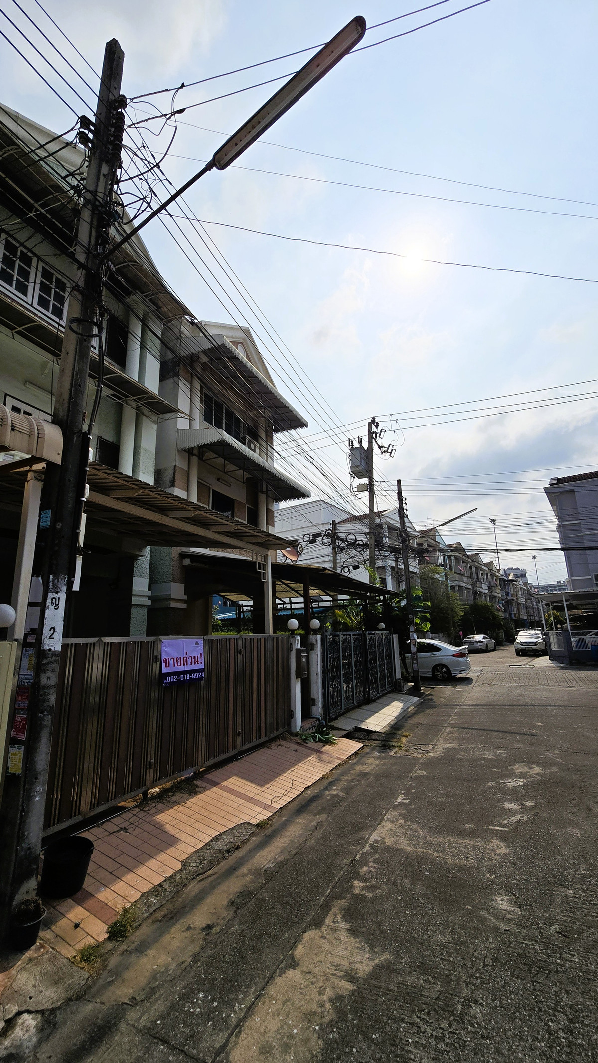 หมู่บ้านนี้ ติดมหาวิทยาลัย เนื้อที่เยอะ ทำเลดี! ขาย ทาวน์เฮ้าส์ 3 ชั้น หมู่บ้านพิบูลย์ ติดมหาวิทยาลัยเทคโนโลยีพระจอมเกล้า พระนครเหนือ ถนน พิบูลสงคราม วงศ์สว่าง บางซื่อ สะพานพระราม7 เดินทางสะดวก!!   – รูปที่ 3