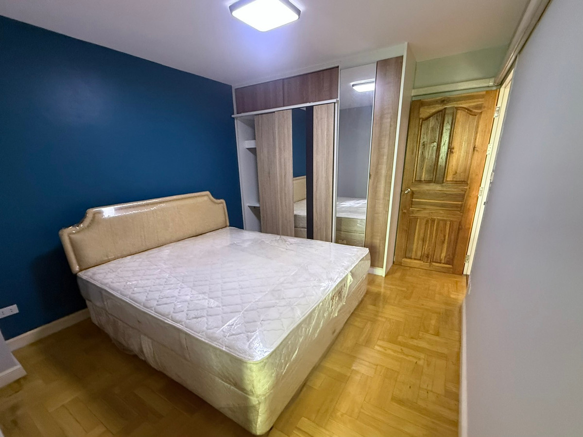 ขาย Opaline Chalet Condo (โอปอลีน ชาเลต์ คอนโด) ขนาด 54 ตร.ม. พร้อมอยู่ ขาย Opaline Chalet Condo (โอปอลีน ชาเลต์ คอนโด) ขนาด 54 ตร.ม. พร้อมอยู่