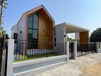 For Sale: Single-Storey Detached House on 50 sq.wah, Soi Chuam Samphan 22, near Lam I Rua Market