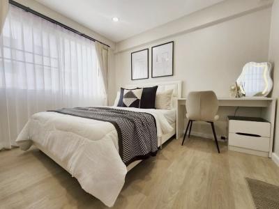 (A020032) Century Park Condominium