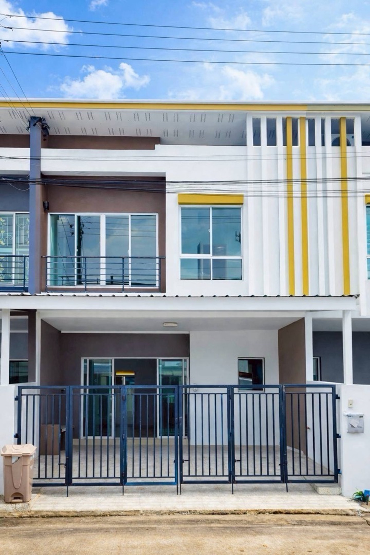 2-story townhouse for sale, Blaiseville Village, Ramintra, Phraya Suren 25, Lamkralok, Pigs Hoof, Khlong Nueng Mosque, Bang Chan, Minburi, near Fashion Island, Amorini Mall, Expressway, Kanchanaphisek Outer Ring Road, Phraya Suren, Siam Park, Chatuchak Pa 2-story townhouse for sale, Blaiseville Village, Ramintra, Phraya Suren 25, Lamkralok, Pigs Hoof, Khlong Nueng Mosque, Bang Chan, Minburi, near Fashion Island, Amorini Mall, Expressway, Kanchanaphisek Outer Ring Road, Phraya Suren, Siam Park, Chatuchak Pa