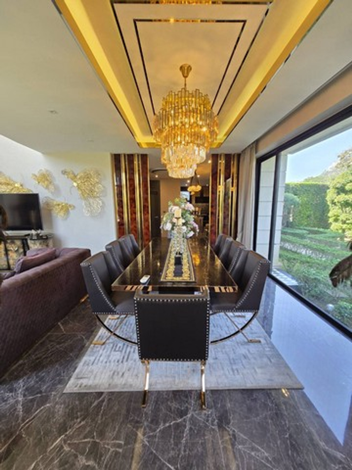 🏘️ขายบ้านเดี่ยว ใกล้สนามบินเชียงใหม่ เฟอร์นิเจอร์ของ Versace | มีสนามกอล์ฟในบ้าน/สวนอังกฤษหลังบ้านพร้อมน้ำพุ  | ใกล้สนามบินเชียงใหม่  | สนใจ@sacondo – รูปที่ 3