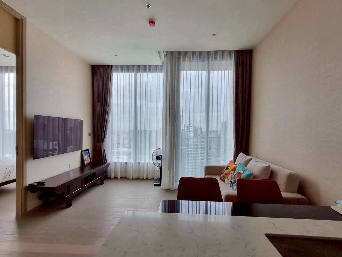 SK026/Urgent Sale Foreign Quota Luxury Condo at The Esse Asoke High Floor with Tenant