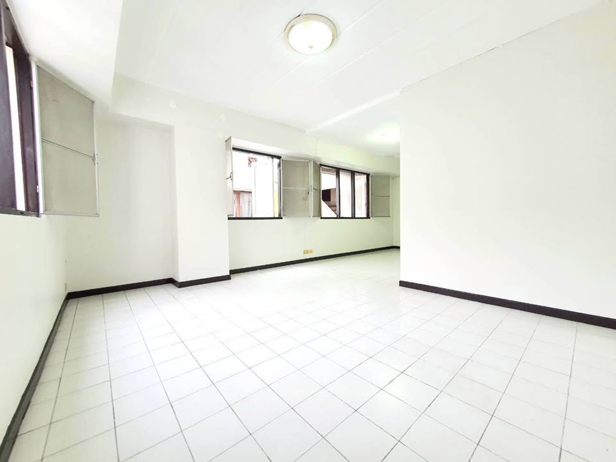 (รหัส SM1744) ขายคอนโด Bangna place : บางนา เพลส ใกล้BTS บางนา