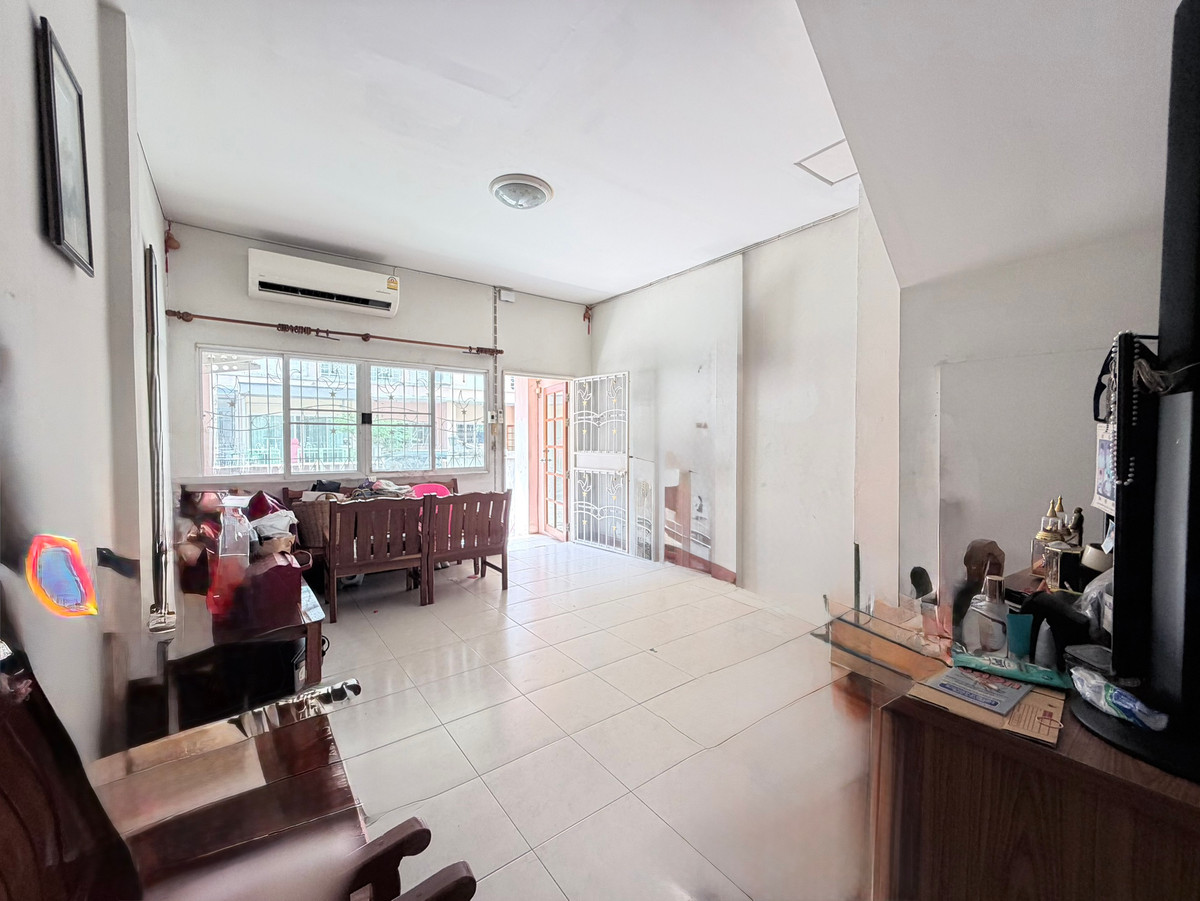 ขาย ทาวน์โฮม 3 ชั้น 17.5 ตร.ว หมู่บ้านปริญลักษณ์ แจ่มจันทร์ นวมินทร์ – รูปที่ 2