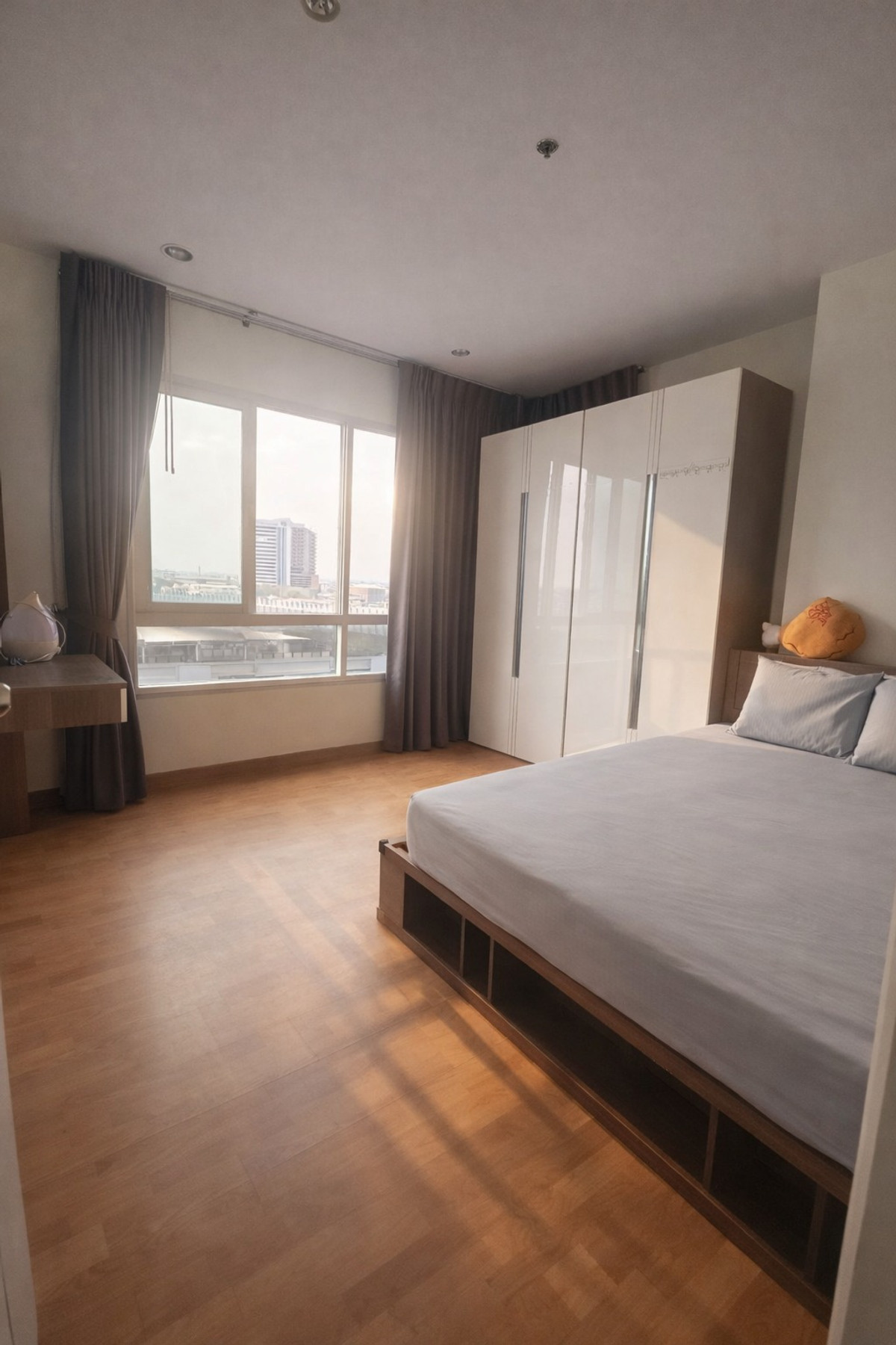 For Rent: The President Sathorn, 2 bedrooms, 1 bathroom, beautiful room, fully furnished. Ready to move in For Rent: The President Sathorn, 2 bedrooms, 1 bathroom, beautiful room, fully furnished. Ready to move in