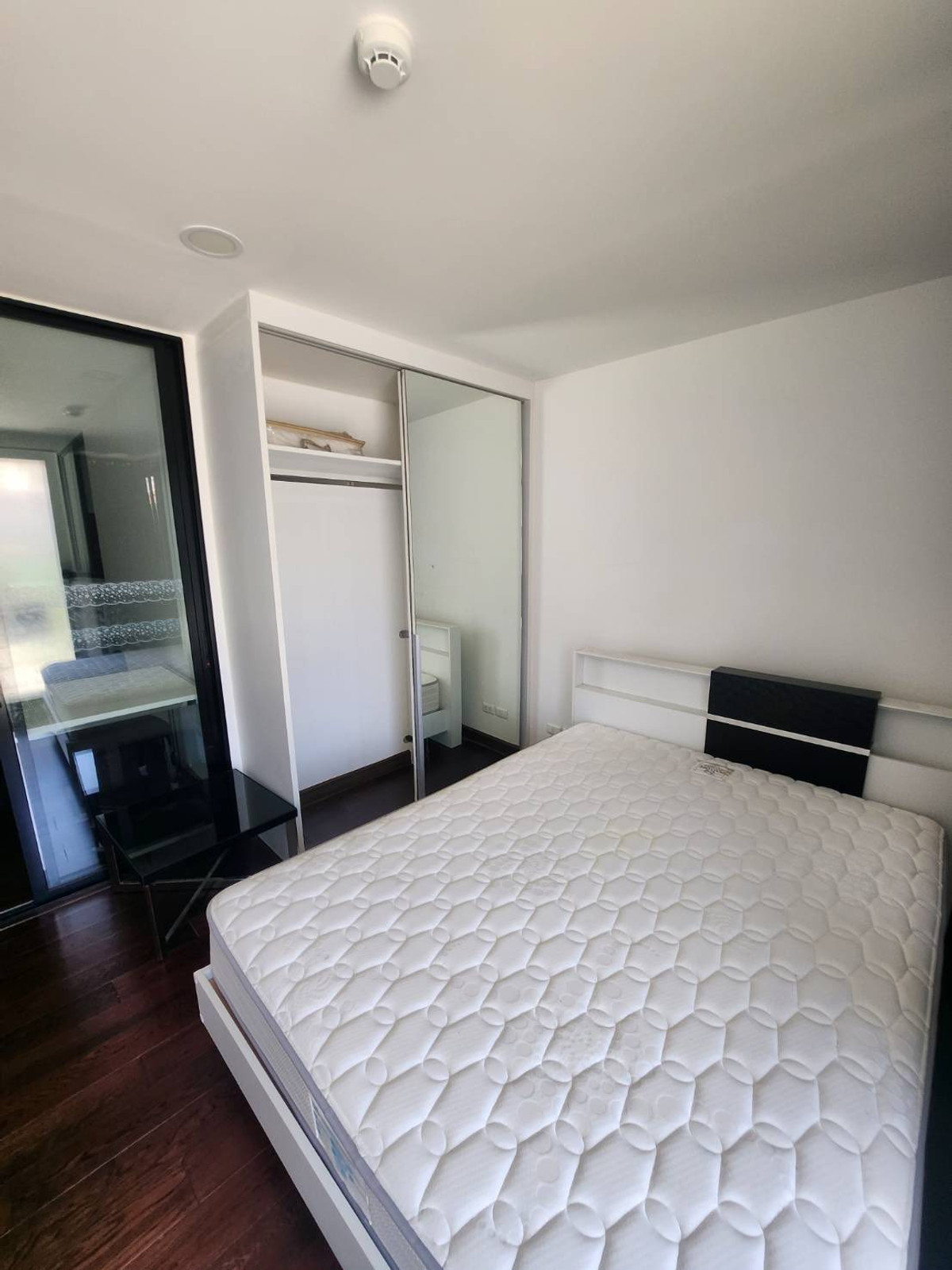 For Rent : Bangkok Feliz สาทร ตากสิน 1ห้องนอน 1ห้องน้ำ ห้องสวย เฟอร์นิเจอร์ครบ พร้อมเข้าอยู่ For Rent : Bangkok Feliz สาทร ตากสิน 1ห้องนอน 1ห้องน้ำ ห้องสวย เฟอร์นิเจอร์ครบ พร้อมเข้าอยู่