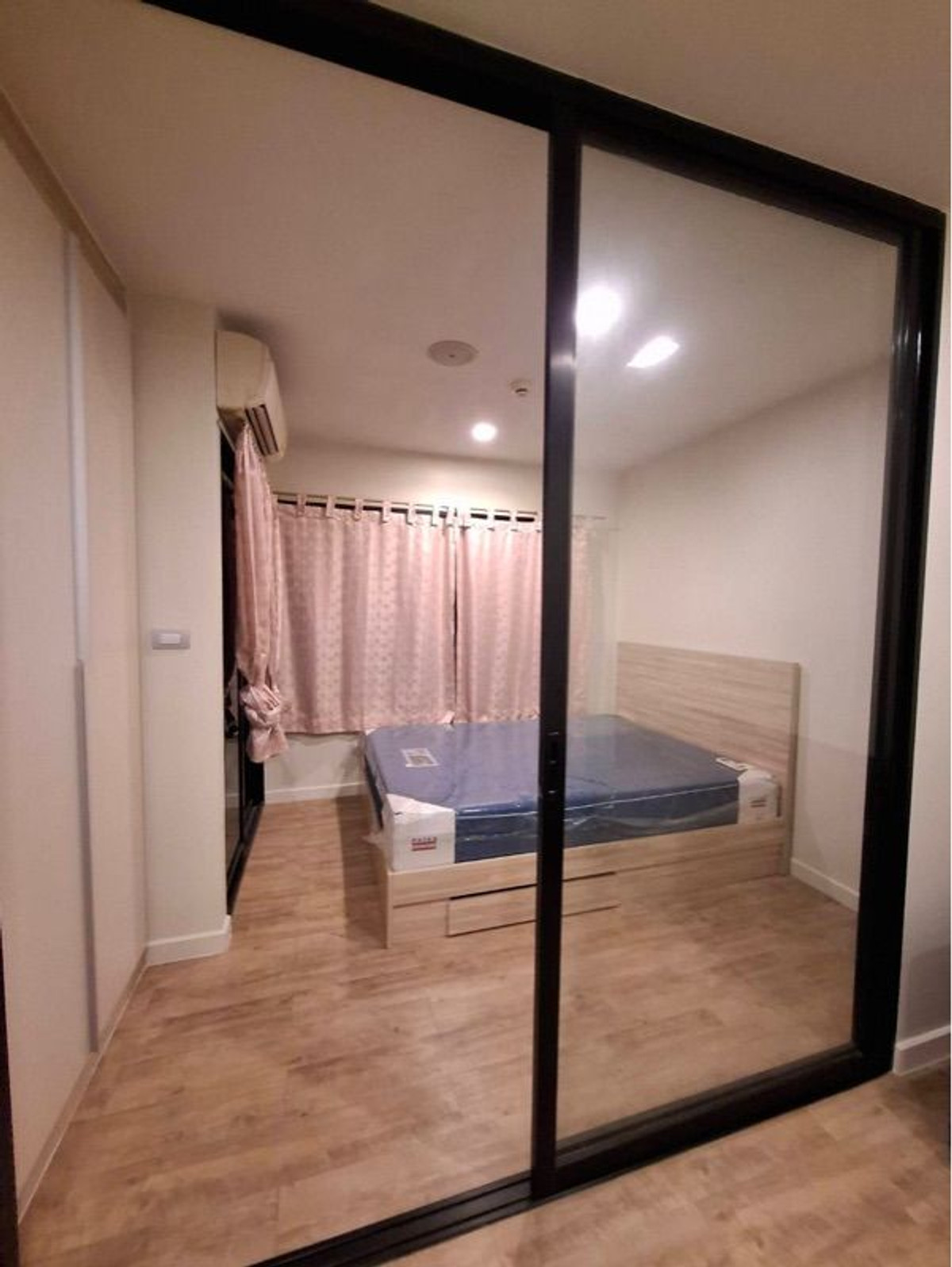 (Code S5373) Condo for sale H2 metal condominium: H2 Metal Condominium near BTS Lat Pla Khao. (Code S5373) Condo for sale H2 metal condominium: H2 Metal Condominium near BTS Lat Pla Khao.