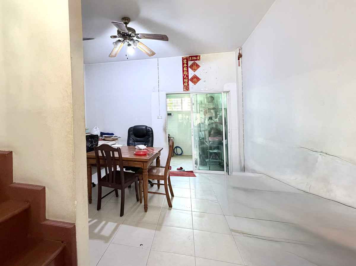 ขาย ทาวน์โฮม 3 ชั้น 17.5 ตร.ว หมู่บ้านปริญลักษณ์ แจ่มจันทร์ นวมินทร์ – รูปที่ 4