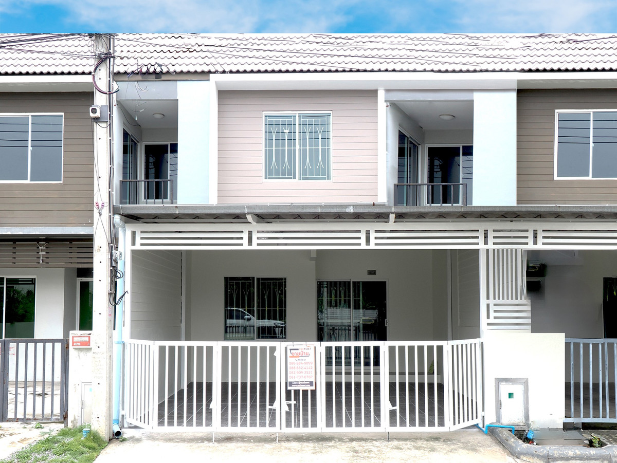 ขายราคาพิเศษ ทาวน์เฮ้าส์ 2 ชั้น ม.อารียา เดอะคัลเลอร์ส 20.3 ตร.ว. 3นอน 2น้ำ บ้านสวย ทำเลดี ถนนเมน ต้นโครงการ ฟังชั่นดีเยี่ยม พร้อมเฟอร์ พื้นที่กว้าง รีโนเวทใหม่ เข้าอยู่ได้ทันที [กาญจนาภิเษก-ราชพฤกษ์]