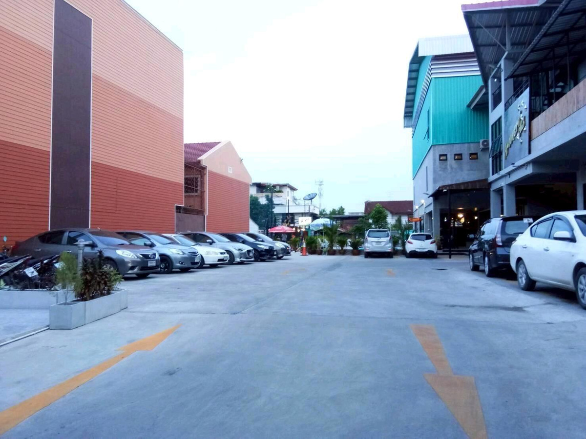 Sale Aroonsri club สนามแบดมินตัน สนามฟุตบอล สระว่ายน้ำ มีลานจอดรถ ตลิ่งชัน สวนผัก เนื้อที่ 1ไร่ 3งาน 15ตรว. – รูปที่ 4