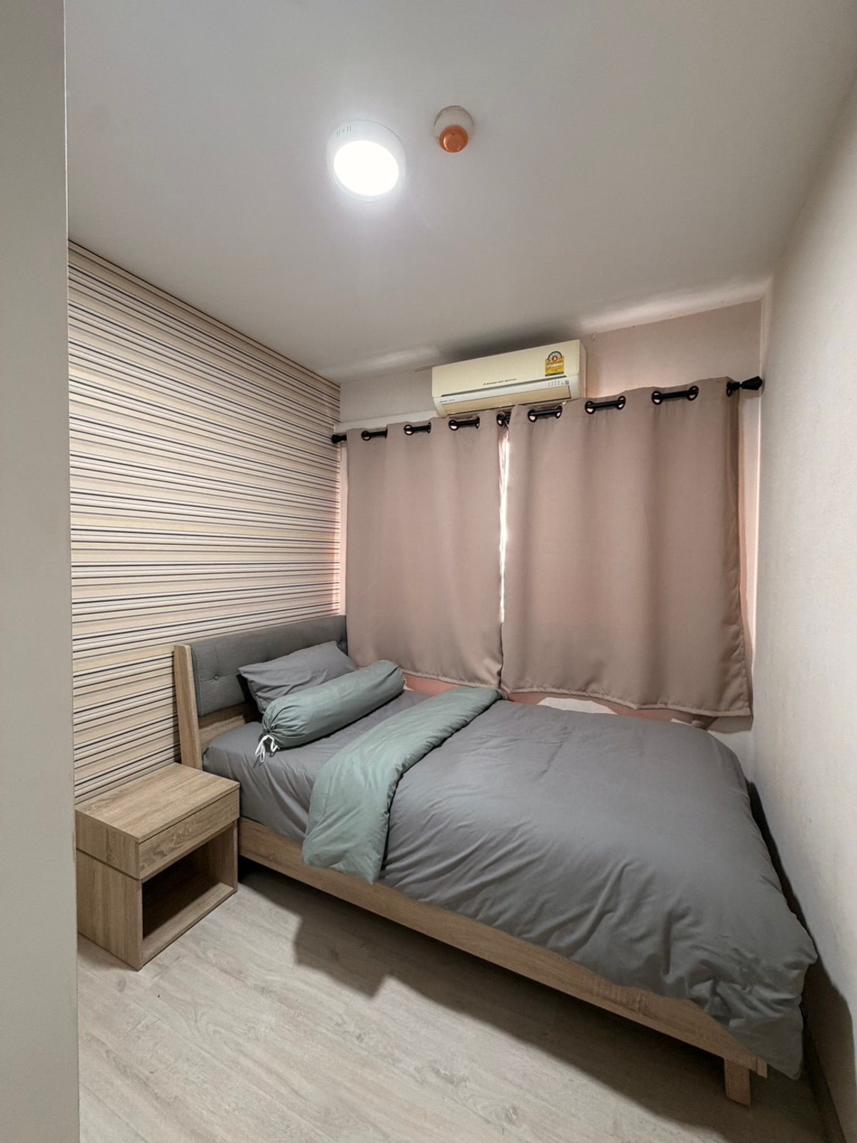 Condo for rent, Plum Park Rangsit, Phase 2, Building C, 8th floor, city view. Condo for rent, Plum Park Rangsit, Phase 2, Building C, 8th floor, city view.