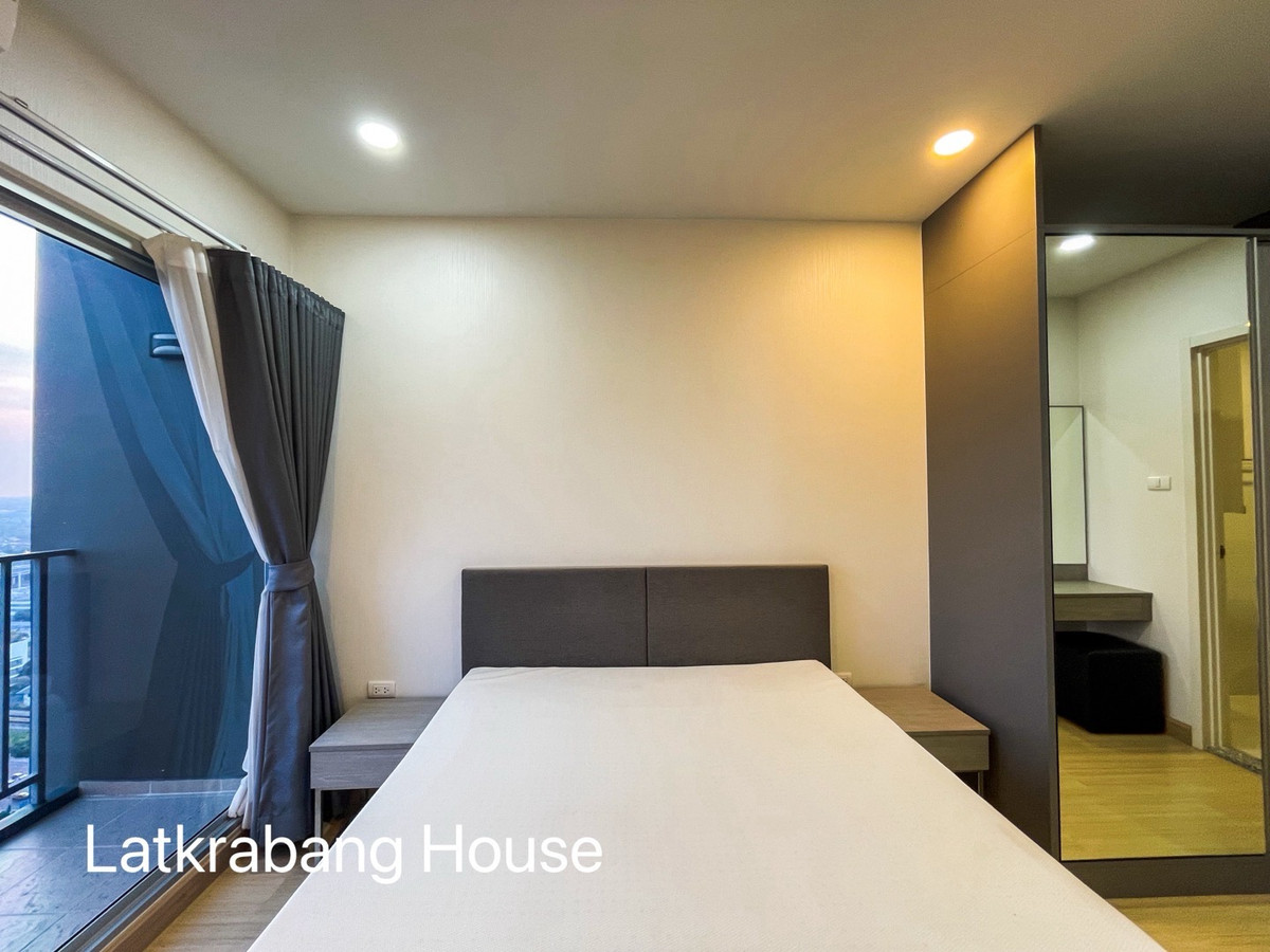 Supalai Veranda Sukhumvit 117, corner room, Chao Phraya River view. Supalai Veranda Sukhumvit 117, corner room, Chao Phraya River view.