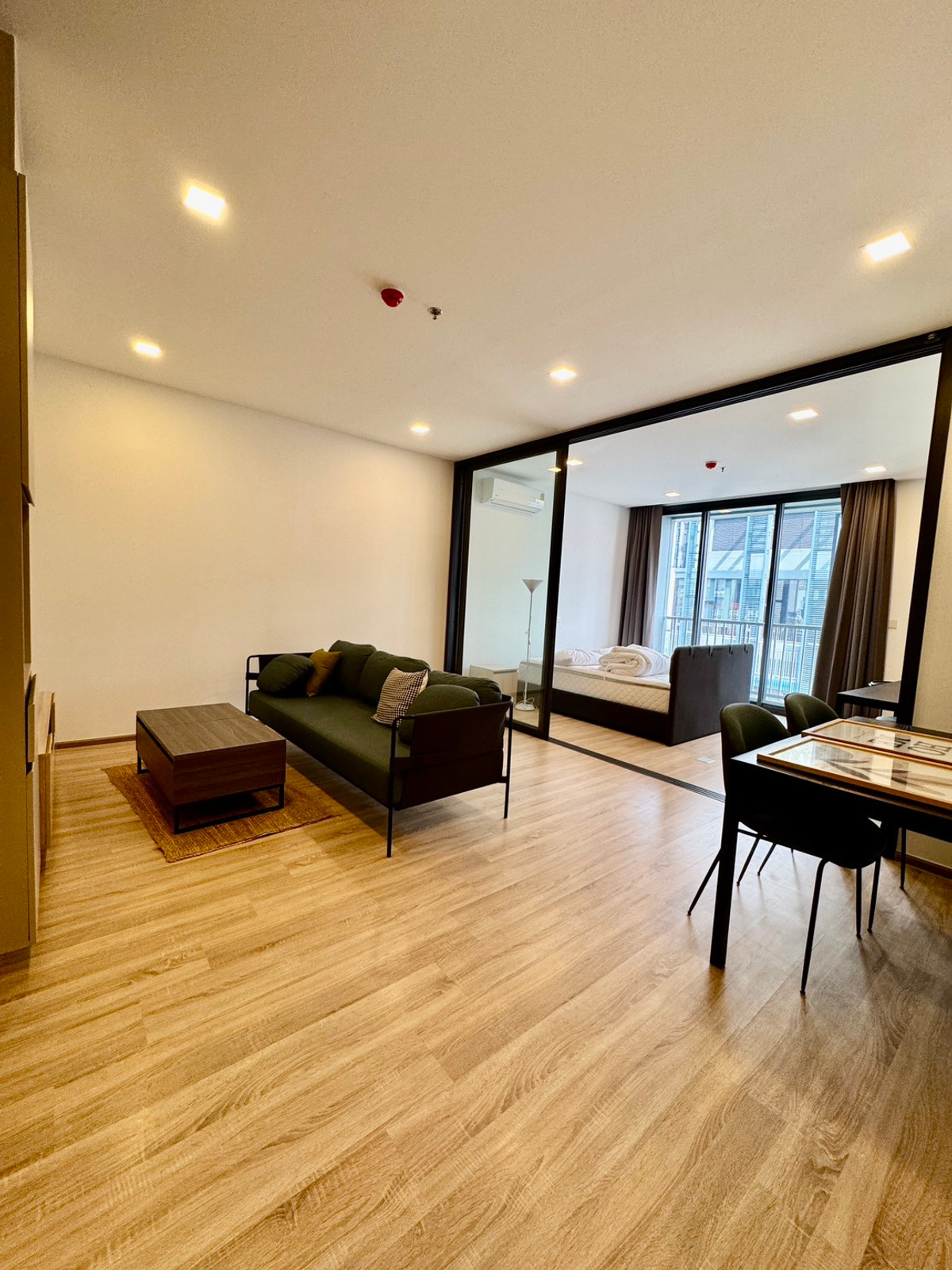 For rent XT Phayathai เฟอร์นิเจอร์และเครื่องใช้ไฟฟ้าใหม่ครบพร้อมเข้าอยู่ ใกล้ BTS พญาไท RW007597  – รูปที่ 2