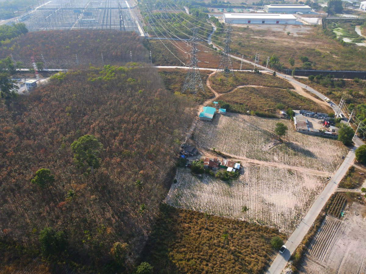 Land for sale in Mapyangphon, Pluak Daeng District, Rayong (Industrial Zone, has electricity support), area 86 rai, road width 8-15 m. – รูปที่ 3