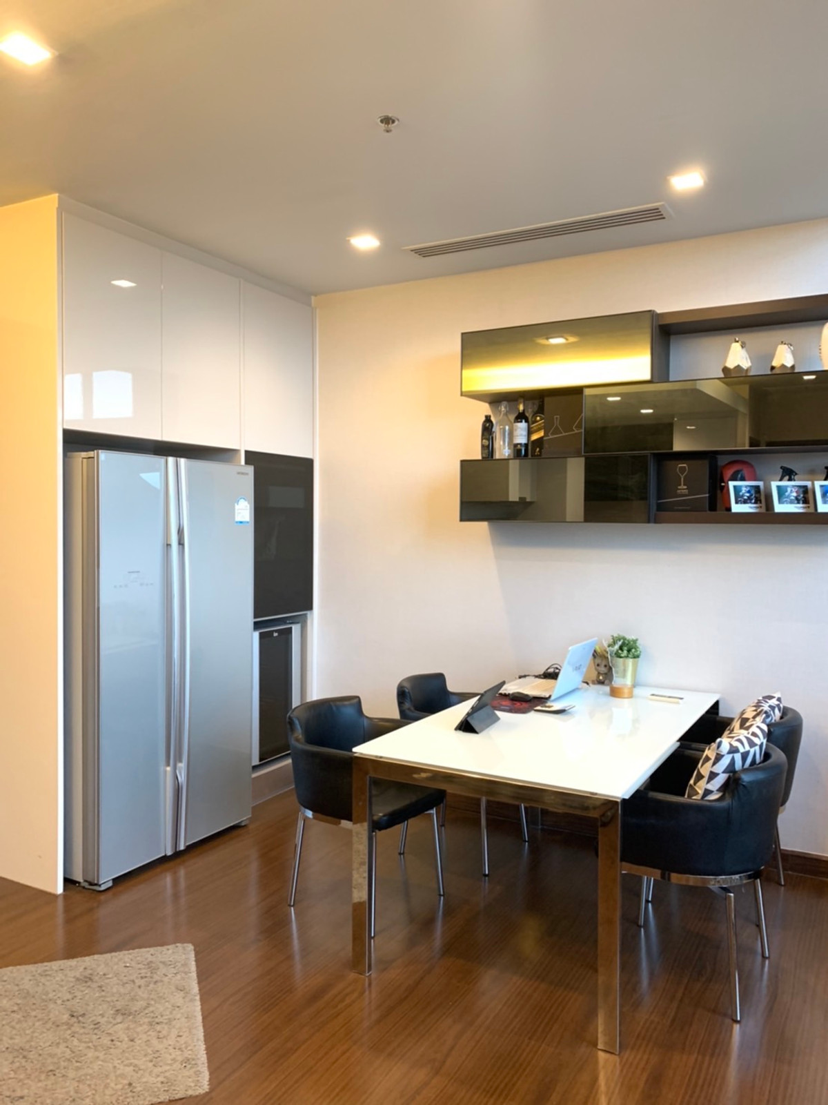 🔥🔥 FOR RENT 🔥🔥 IVY AMPiO 🌟3 Bedrooms 🌟Special Duplex 2 floors 🌟 Good location near MRT Culture Center 🩷🛋️ The most beautiful room of the project!! 👍👍👍 – รูปที่ 4