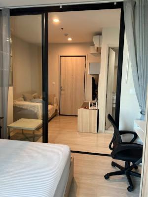🔥For Rent Now🔥 Life Asoke, spacious and well-proportioned room, fully furnished and ready to move in. Near MRT Phetchaburi.