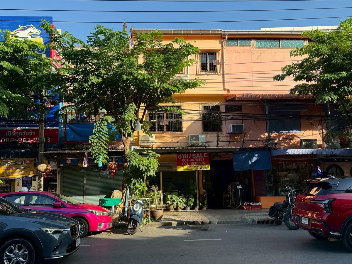 📣 ขายอาคารพาณิชย์ 3 ชั้น – ทำเลค้าขายยอดนิยม ถนนท่าดินแดง
