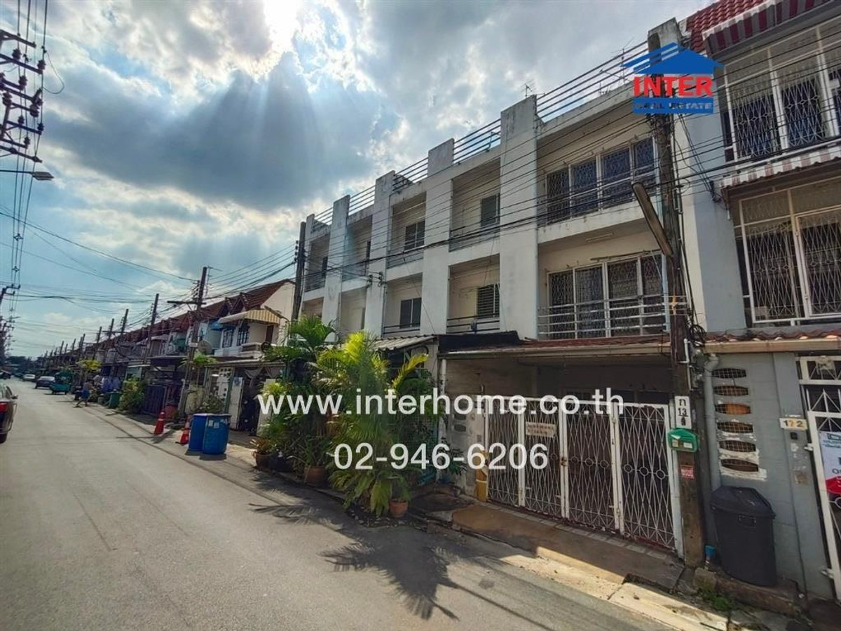 ทาวน์โฮม 3 ชั้น 18 ตร.ว. ทาวน์โฮม ซอยรามคำแหง24 แยก8 ถนนรามคำแหง เขตบางกะปิ กรุงเทพมหานคร ทาวน์โฮม 3 ชั้น 18 ตร.ว. ทาวน์โฮม ซอยรามคำแหง24 แยก8 ถนนรามคำแหง เขตบางกะปิ กรุงเทพมหานคร