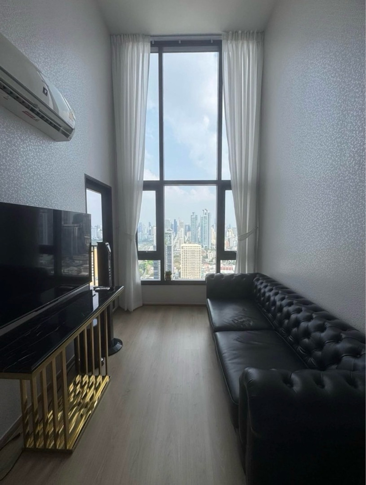 For rent Life Rama4-Asoke ☎️ 0912322009 For rent Life Rama4-Asoke ☎️ 0912322009