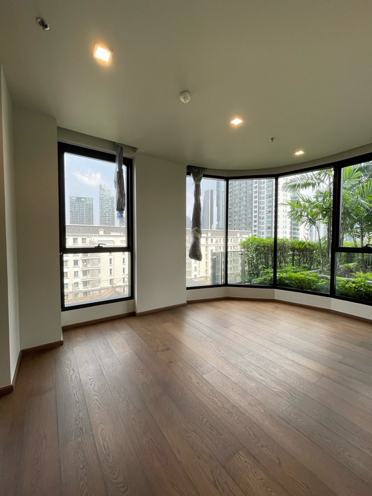 Urgent sale! Last room, garden view – IDEO Q Sukhumvit 36 ​​Tel. 0636569606