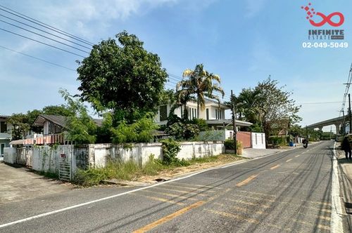 Land for sale, 83 sq m, Phahonyothin 54/4, very beautiful corner plot, Sai Mai - Lam Luk Ka, near BTS KPO intersection.