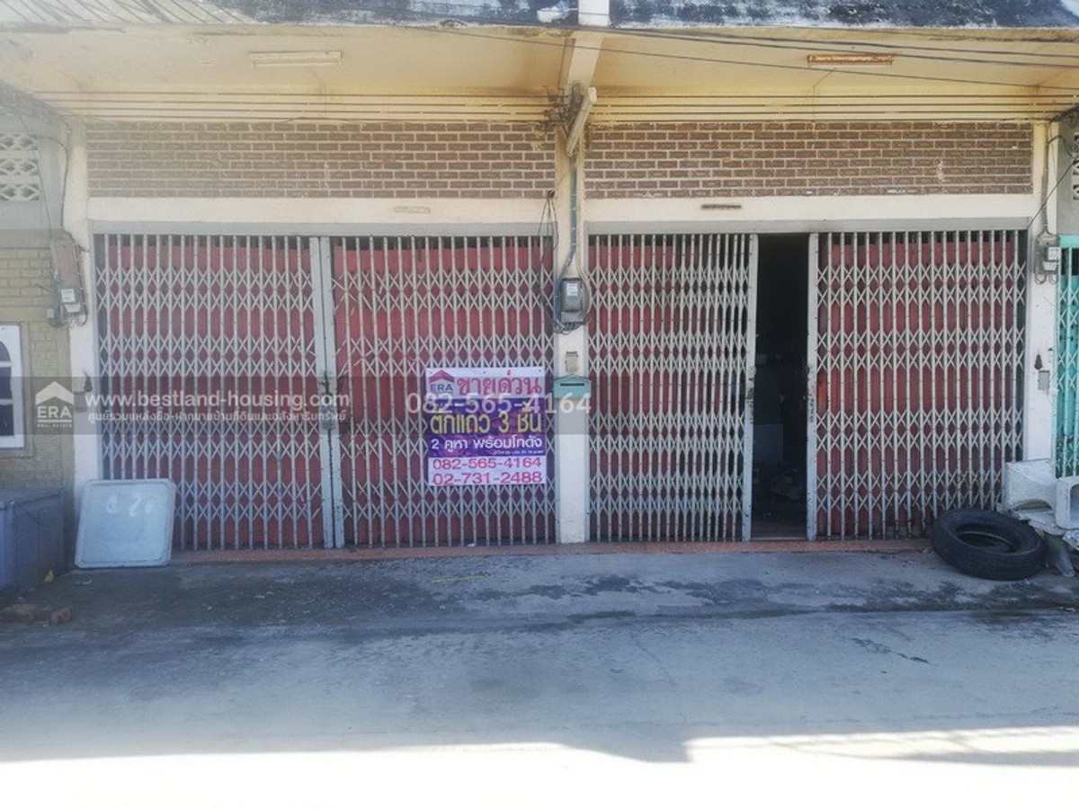 Urgent sale, 3-story shophouse, 2 booths interconnected, with warehouse, Rat Bamrung Road, Soi 1, in the heart of Suphanburi city, area 96.4 square meters. – รูปที่ 3