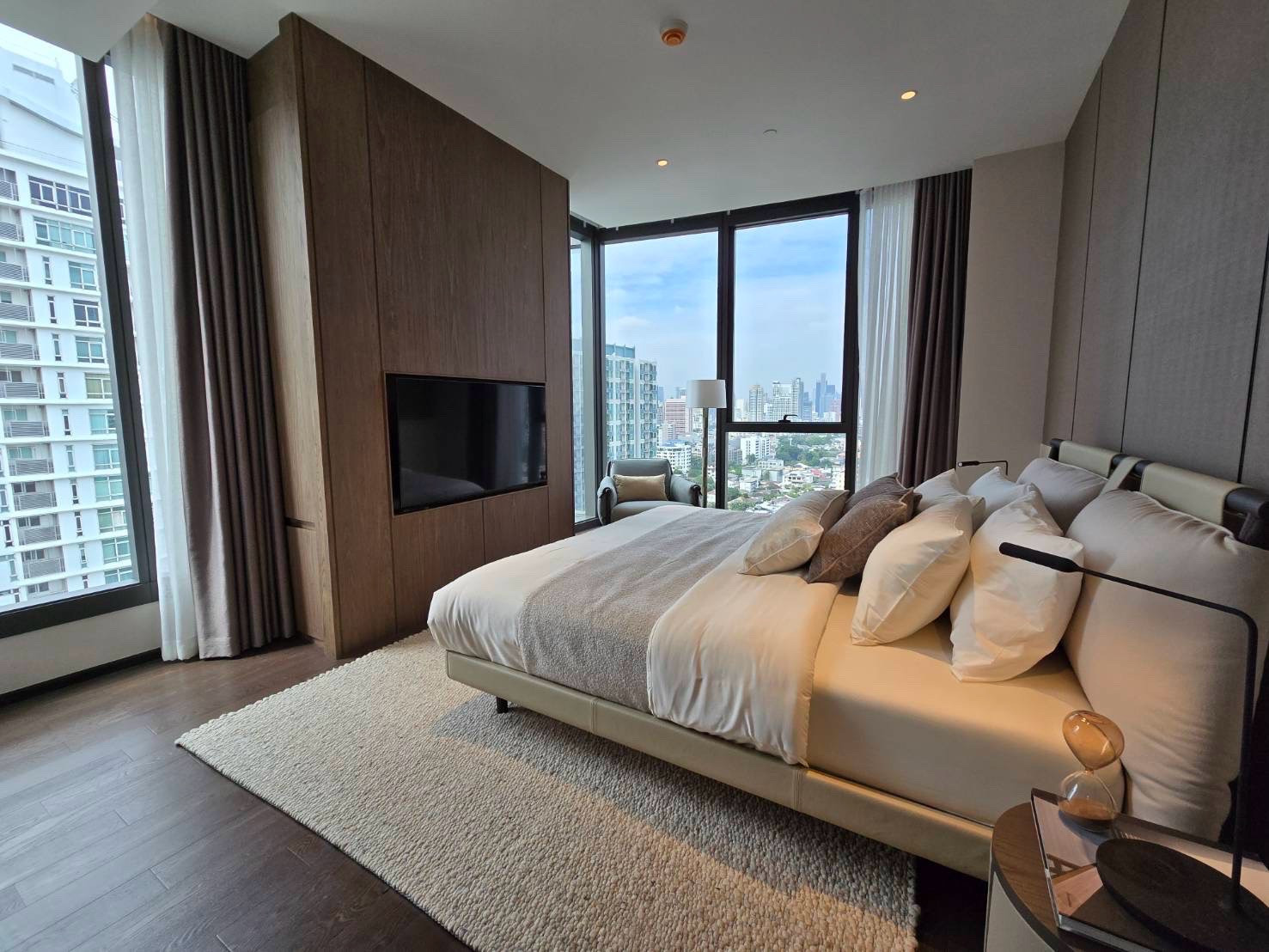 2 Beds 1 working room for rent @AESTIQ Thonglor