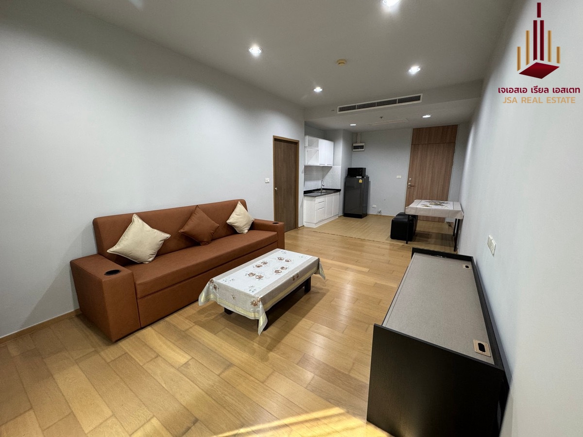 ✨ For Rent: Noble Revent Condo ✨ 💰 Only 22,000 THB/month