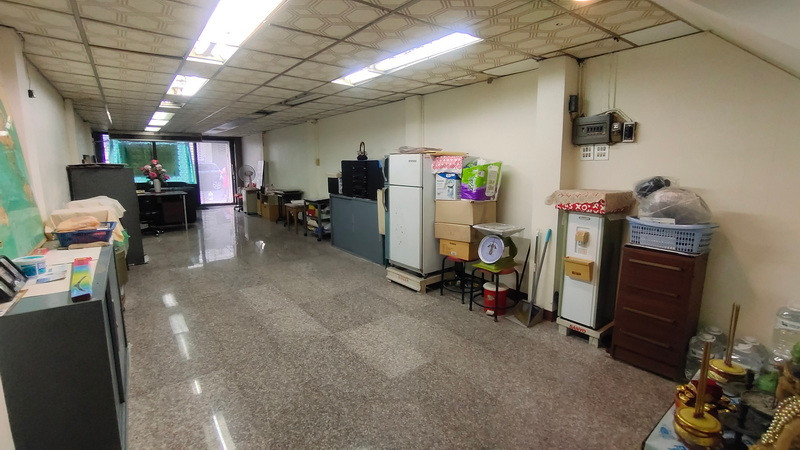ขายอาคารพาณิชย์ 3.5 ชั้น เนื้อที่ 15.6 ตารางวา ห่างจากสถานี MRT สามยอด 220 เมตร – รูปที่ 3
