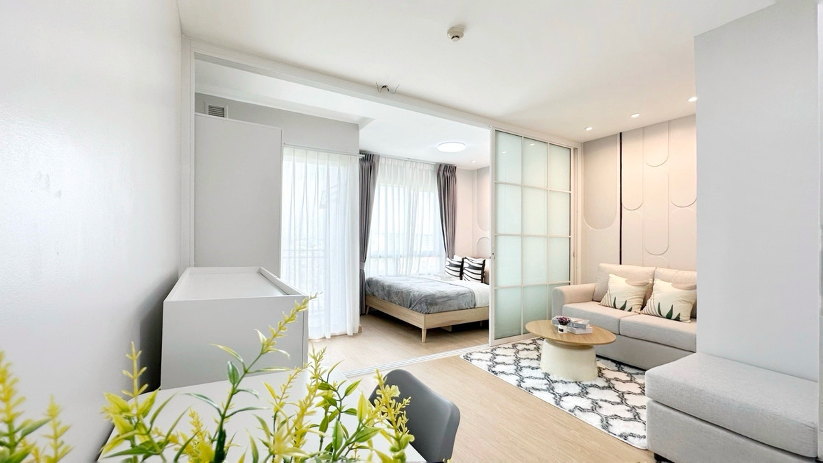 <<Iris Avenue ลาดกระบัง>> ห้องบนชั้นสูง ตอบโจทย์คนทำงานสนามบินสุดๆ ใกล้รถไฟฟ้า , ใกล้สนามบินสุวรรณภูมิ เฟอร์ครบ พร้อมอยู่ได้เลย !? – รูปที่ 4