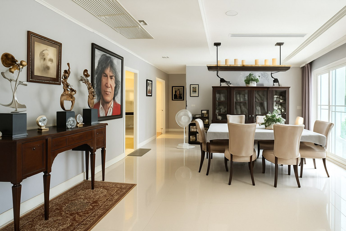 Best price!! ✨La Vie En Rose✨3 beds 3 baths, Size 168 sqm., near BTS / MRT Thonglor (0.5 km) Tel.0982645161 