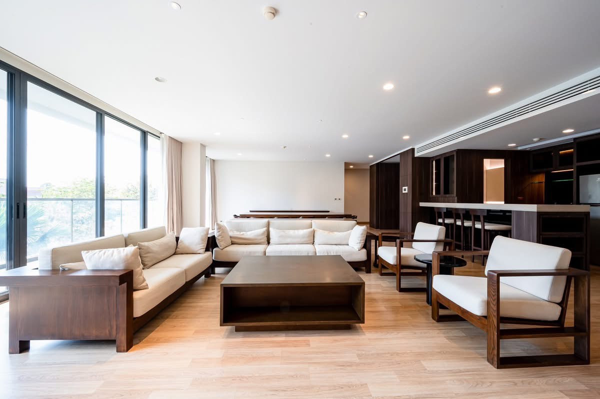 Rare Item!! Pey-friendly with large size nearby International school ✨Park Court Sukhumvit 77✨3 beds 5 baths, Size 284.79 sqm., near BTS / MRT Onnut (1.9 km) Tel.0982645161 Rare Item!! Pey-friendly with large size nearby International school ✨Park Court Sukhumvit 77✨3 beds 5 baths, Size 284.79 sqm., near BTS / MRT Onnut (1.9 km) Tel.0982645161